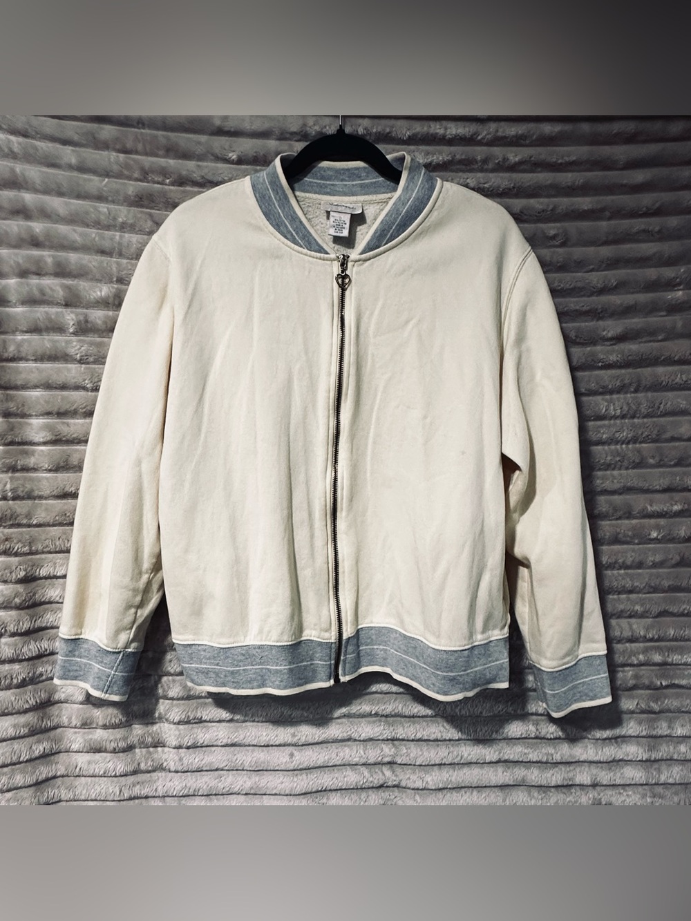 Y2K creamy yellow zip up with heart charm